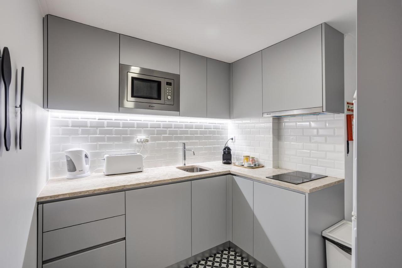 Alfama Chic Penabuquel Apartment Lisbon Bagian luar foto