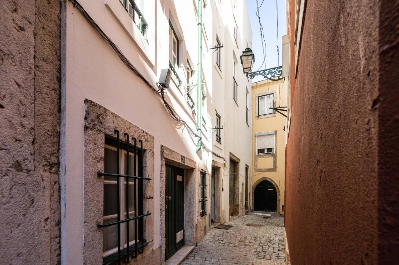 Alfama Chic Penabuquel Apartment Lisbon Bagian luar foto