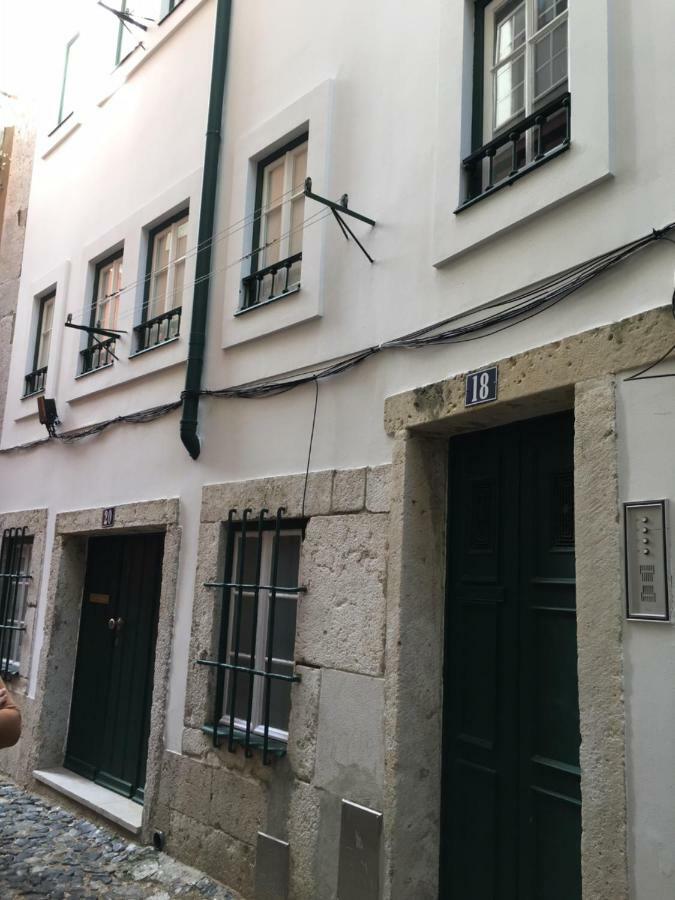 Alfama Chic Penabuquel Apartment Lisbon Bagian luar foto